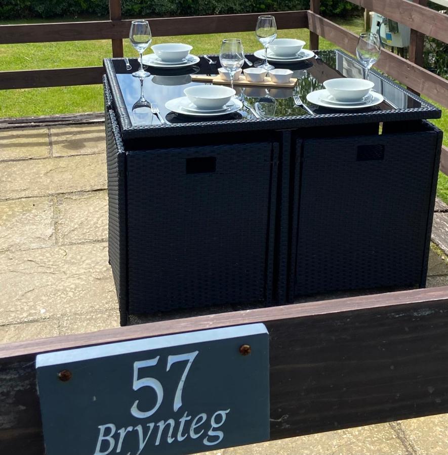 Number 57 Brynteg Hotel Caernarfon Bagian luar foto