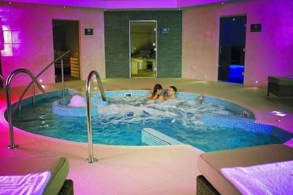 Number 57 Brynteg Hotel Caernarfon Bagian luar foto