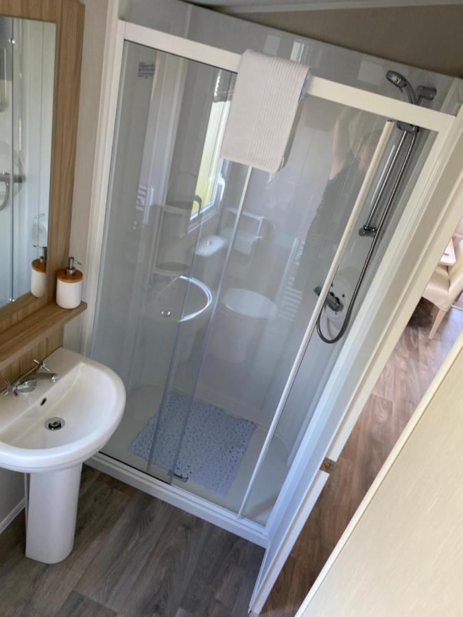 Number 57 Brynteg Hotel Caernarfon Bagian luar foto